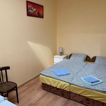 Hotel Koelcsey 21 Vendeghaz à Hajdúszoboszló Extérieur photo