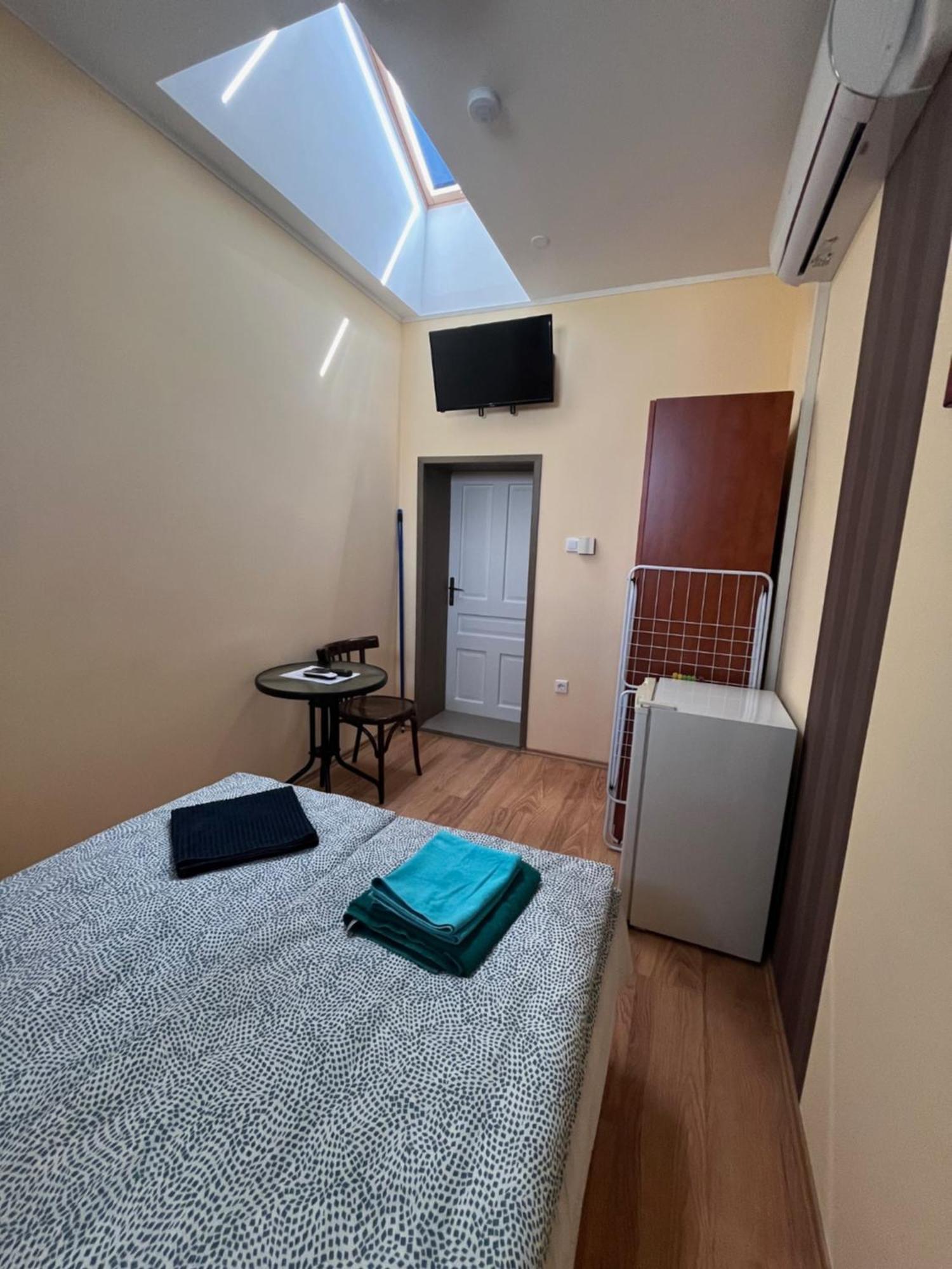 Hotel Koelcsey 21 Vendeghaz à Hajdúszoboszló Extérieur photo